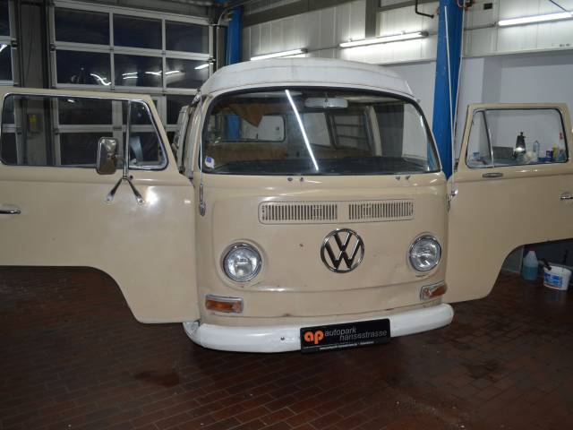 Volkswagen T2a Westfalia