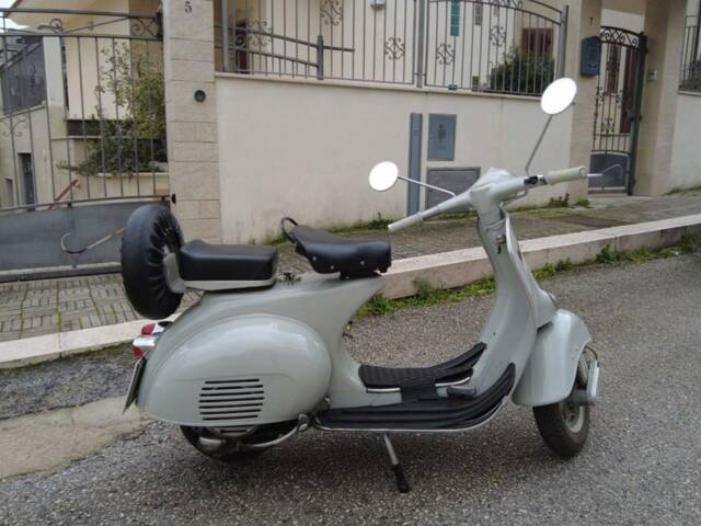 Piaggio Vespa 125