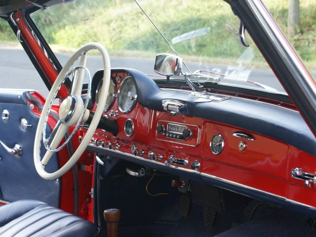 Mercedes-Benz 190 SL
