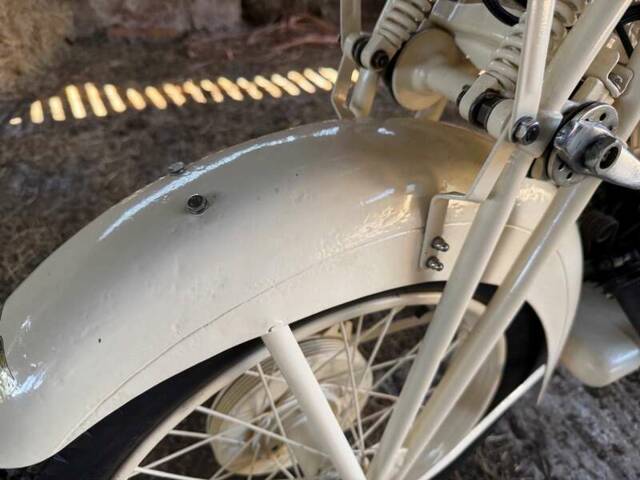 Moto Guzzi Alce