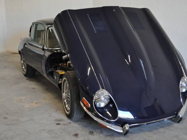 Jaguar E-Type V12 (2+2)