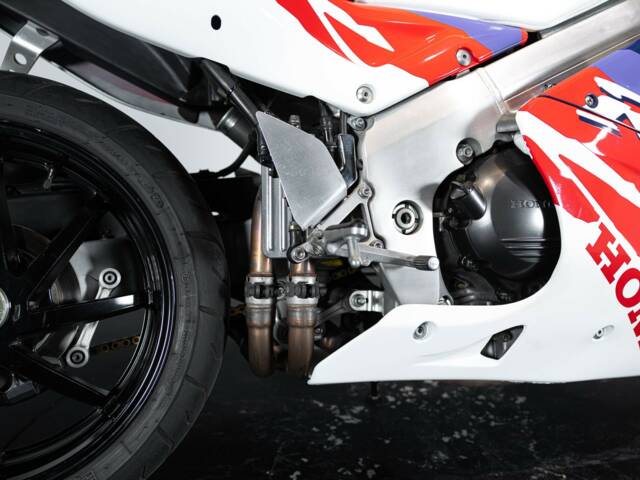 Honda RVF 750