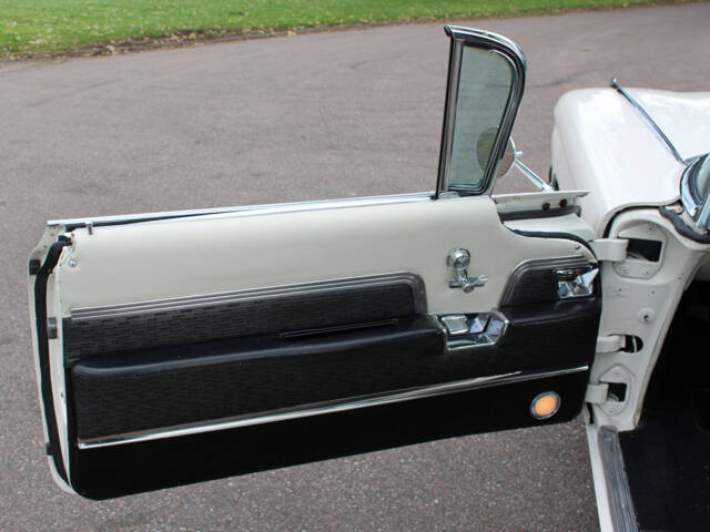 Cadillac Coupe DeVille