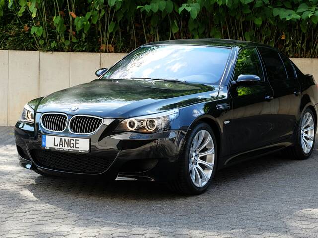 Bild 1/51 von BMW M5 (2007)