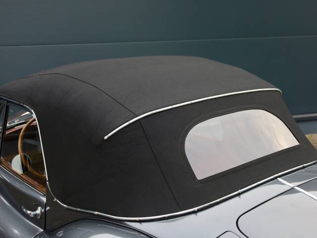 Jaguar XK 140 DHC
