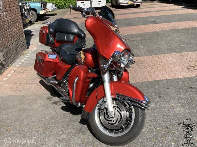 Harley-Davidson FLHTC Electra Glide Classic