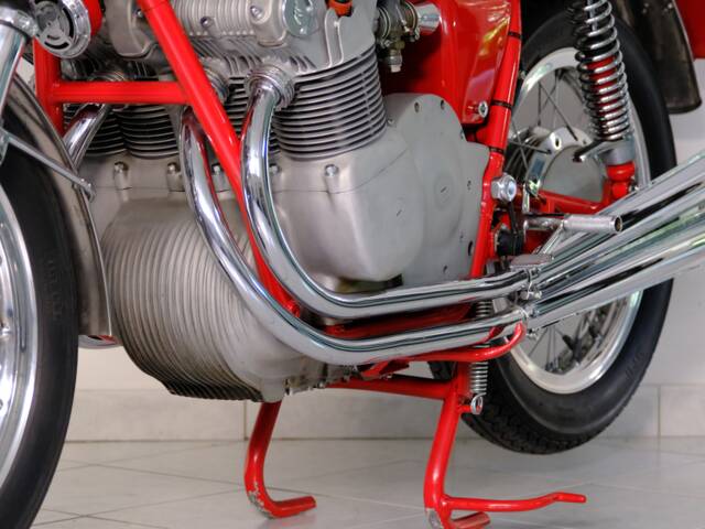 MV Agusta 750 Sport