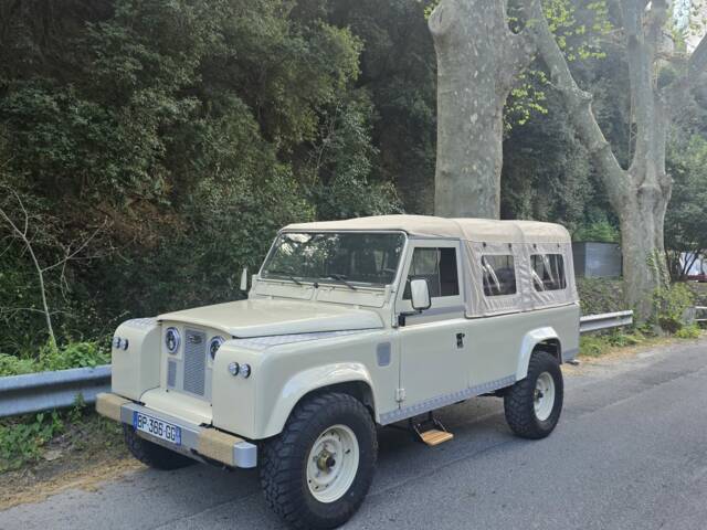 Land Rover 110