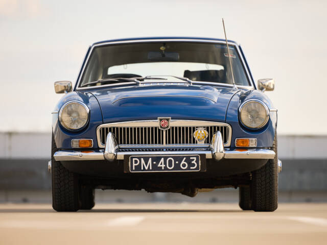 MG MGC GT
