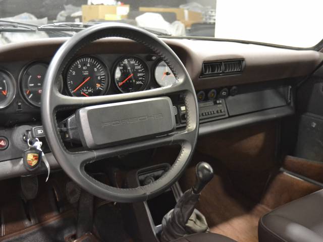 Porsche 911 Turbo 3.3