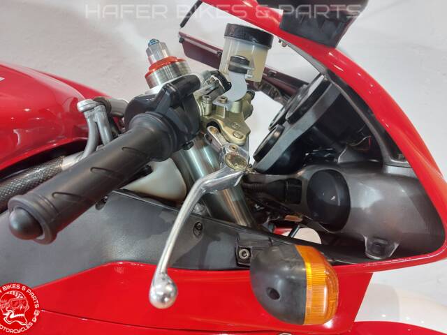 Ducati 748 S