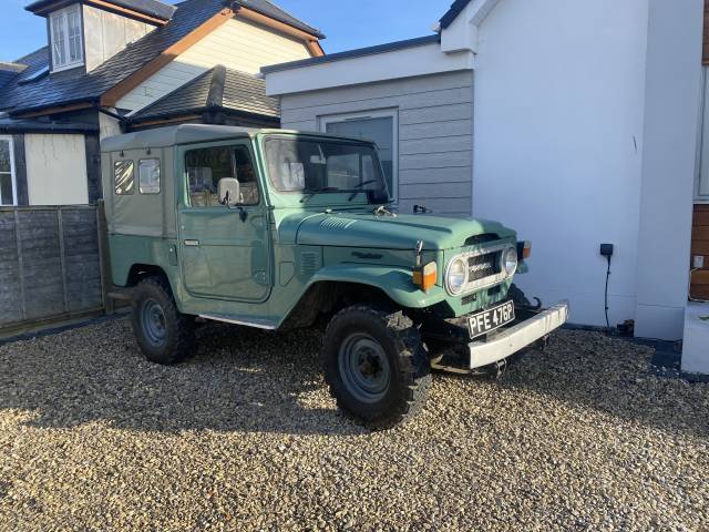 Toyota Land Cruiser FJ 40