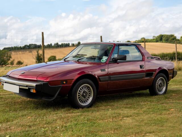 Imagen 1/26 de FIAT X 1&#x2F;9 (1989)