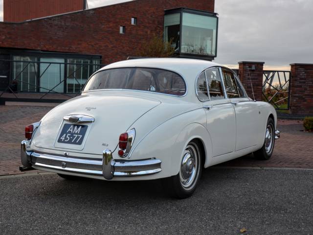 Jaguar Mk II 3.8