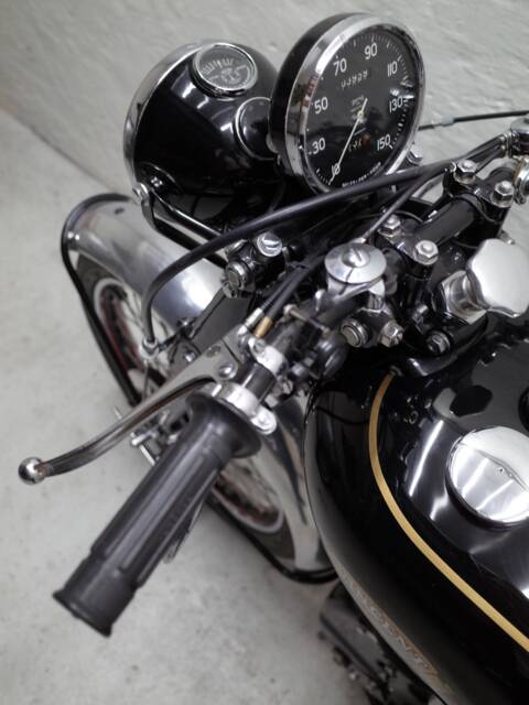 Vincent Black Shadow C