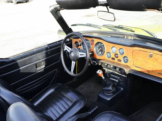 Triumph TR 6