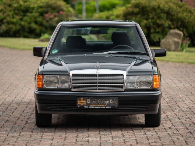 Mercedes-Benz 190 E