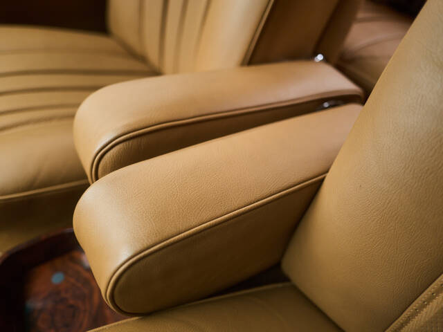 Mercedes-Benz 280 SE