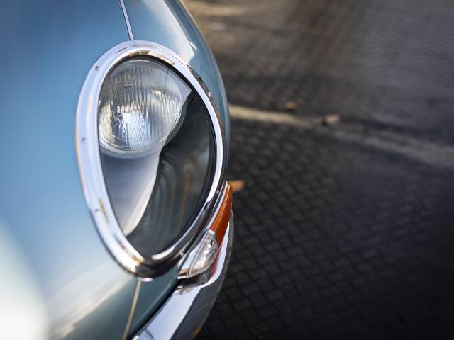 Jaguar E-Type 4.2