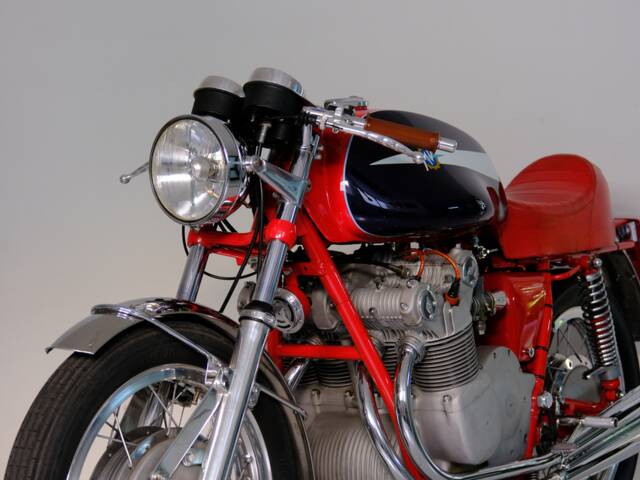 MV Agusta 750 Sport