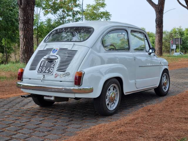 FIAT 600 D