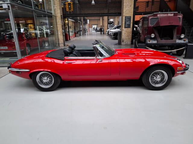Jaguar E-Type V12