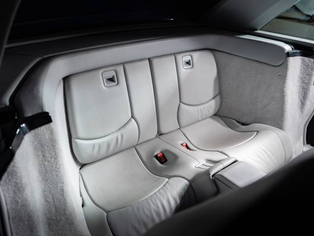 Mercedes-Benz SL 320