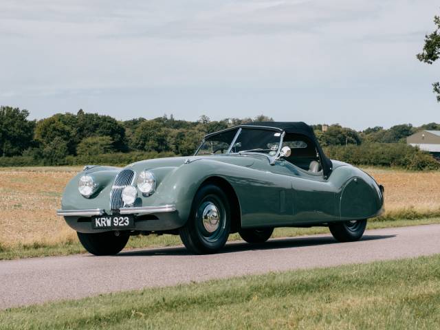 Image 1/50 of Jaguar XK 120 OTS (1951)