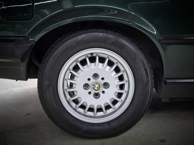 BMW 325i