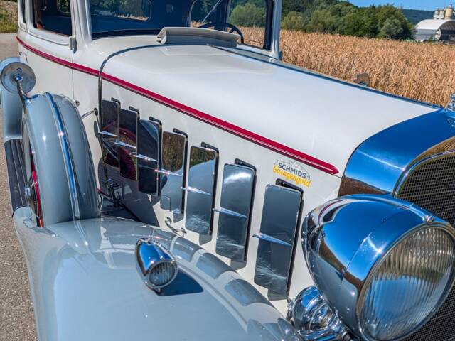 Cadillac 452 B Town Coupe