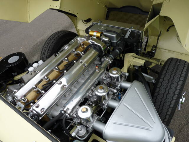 Jaguar E-Type 4.2