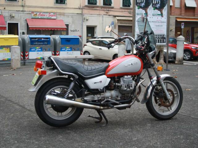 Moto Guzzi V35 C