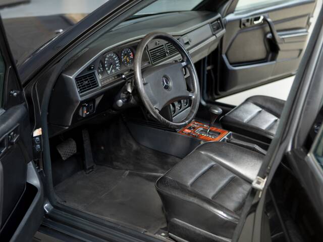 Mercedes-Benz 190 E 2.5-16
