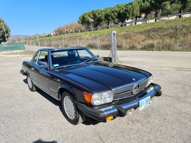 For Sale Mercedes Benz 560 Sl 19 Offered For Gbp 33 035