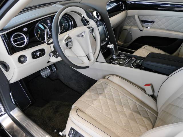 Bentley Flying Spur V8 S