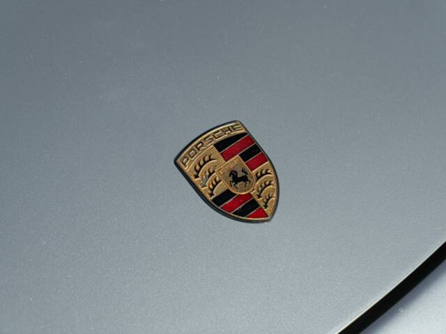 Porsche 911 Carrera 4