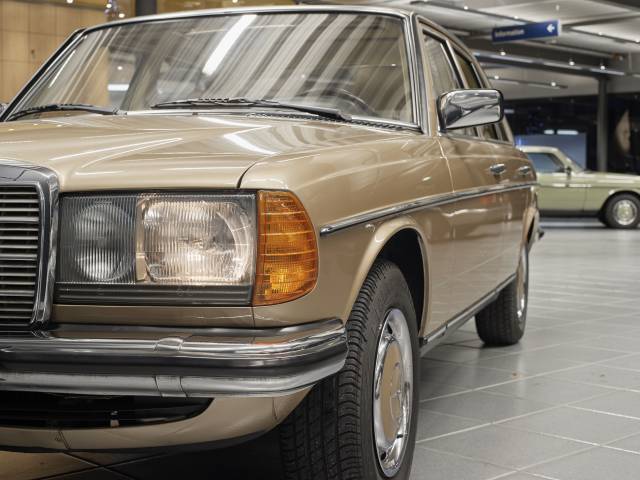 Mercedes-Benz 280 E