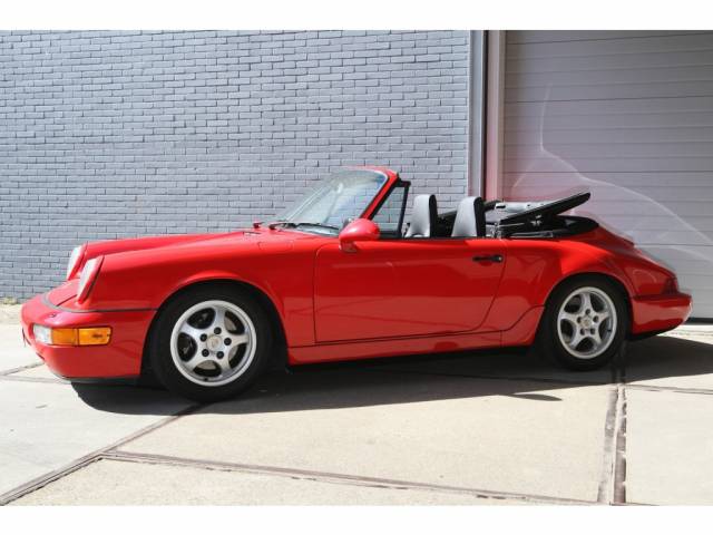 Porsche 911 Carrera 4