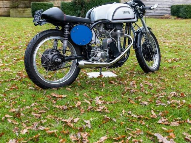 Bild 1/4 von Norton DUMMY (1957)