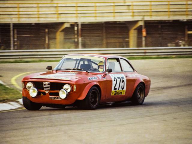 Alfa Romeo Giulia GTA 1300 Junior