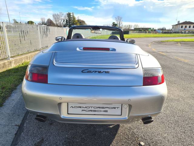 Porsche 911 Carrera