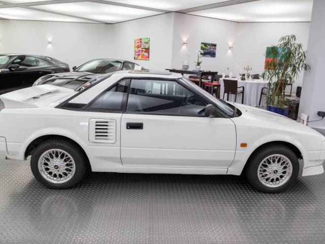 Toyota MR2