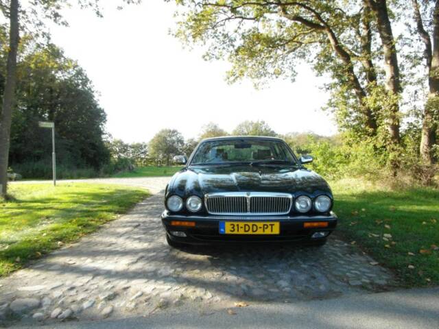 Jaguar XJ12 6.0