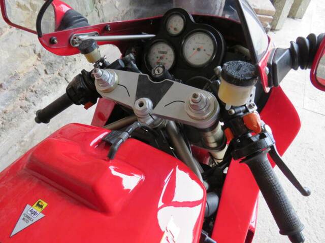 Ducati 888 Strada