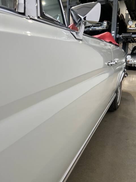 Mercedes-Benz 280 SE