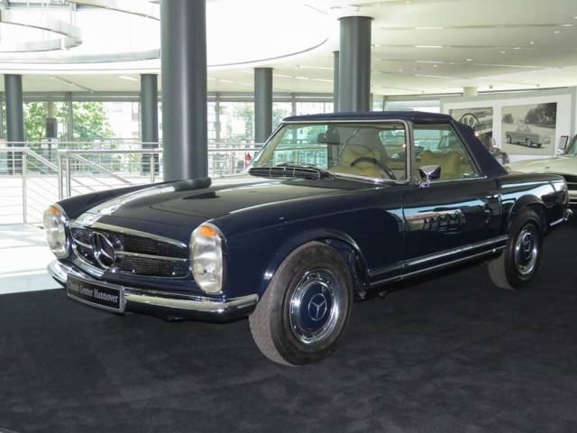 Mercedes-Benz 280 SL