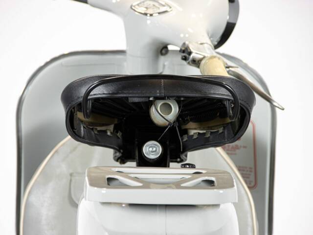 Piaggio Vespa 125