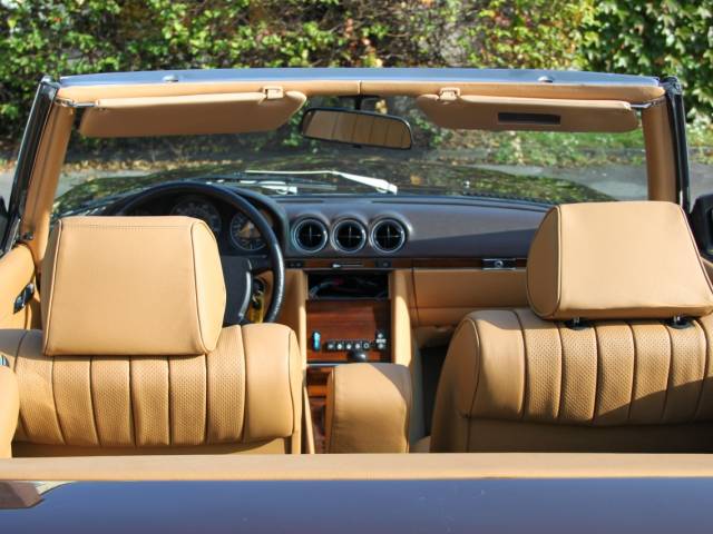 Mercedes-Benz 280 SL