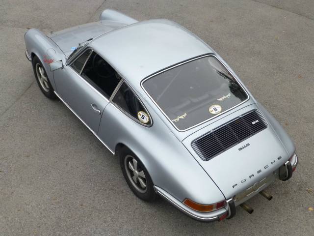 Porsche 911 2.4 S