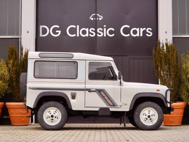 Land Rover Defender Classic Cars for Sale - Classic Trader